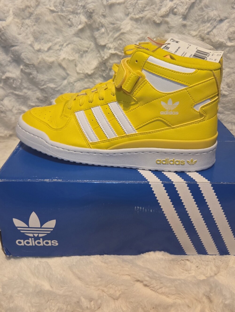 Size 10.5 - Adidas Forum Mid Yellow White GY5791  New In Box - Picture 2 of 11